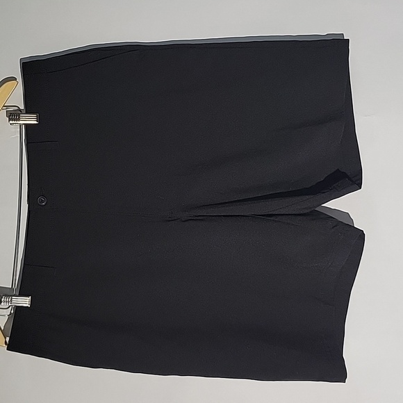 PGA Tour Men's Black Golf Shorts, Size 38 - Picture 1 of 8